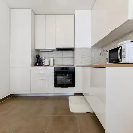 Modern For 2025' Vacation In Apartamento Zadar