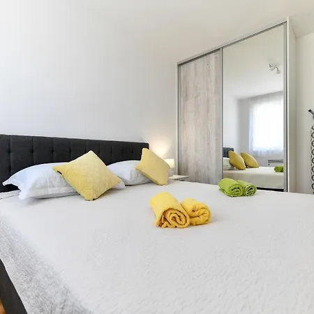 Modern For 2025' Vacation In Appartement
