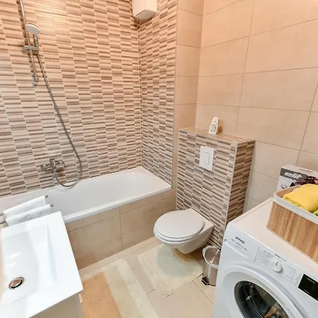 Modern For 2025' Vacation In Appartement *
